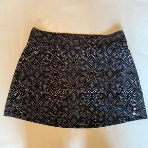 Excellent condition: LL Bean skort. Mesh bottom.